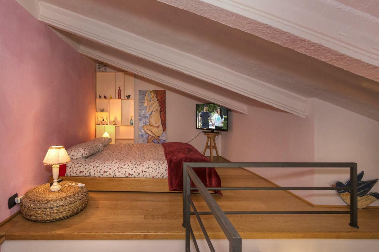 Bed And Breakfast Queen ปิซา ภายนอก รูปภาพ